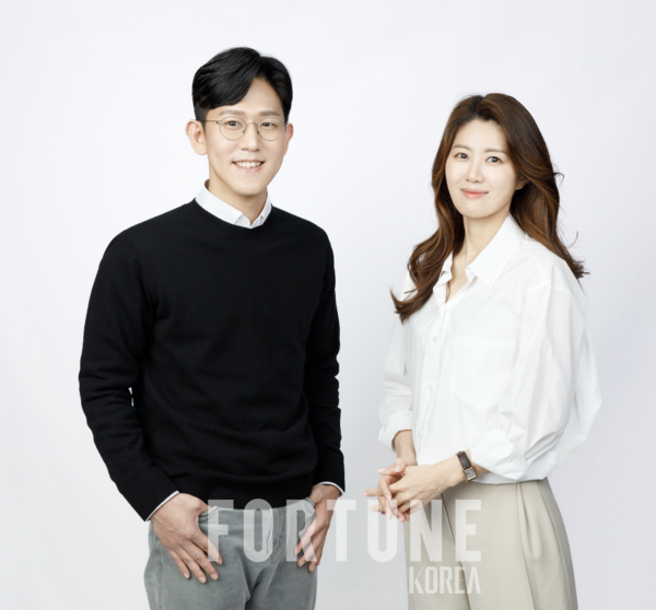 아파트멘터리의 김준영(왼쪽) 윤소연 공동대표.