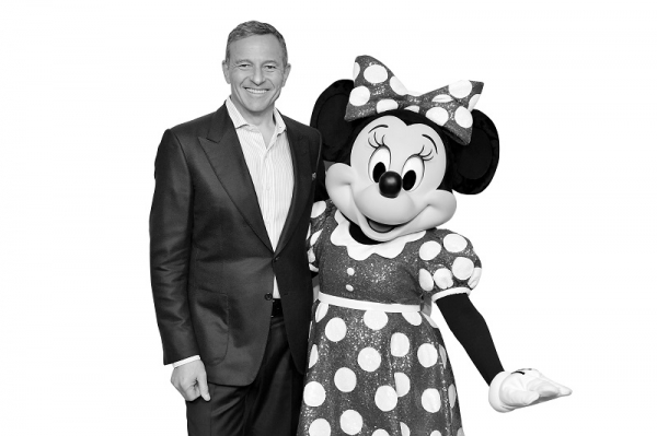 로버트 아이거가 14년간 CEO로 재임하는 동안, 디즈니 주가는 5배나 상승했다. 사진=포춘US