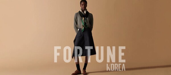 MZ세대 여성 소비자 사이에서 수요가 높은 메종마르지엘라 우먼 컬렉션 [사진=신세계인터내셔날]