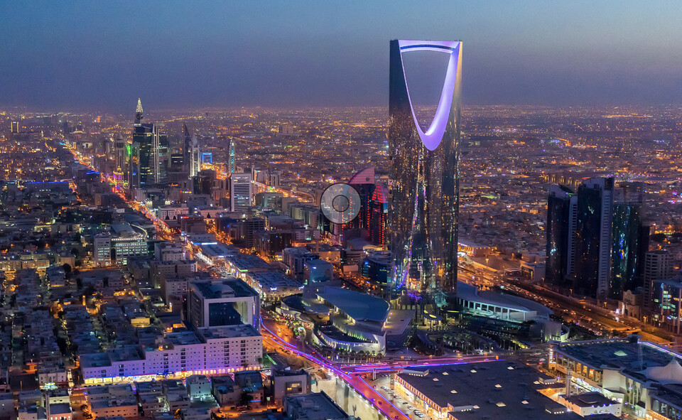 넷플렉스의 사우디아라비아 진출은 문화적으로 엄격한 이 왕국에 새로운 변화의 바람을 일으키고 있다. [사진=셔터스톡]