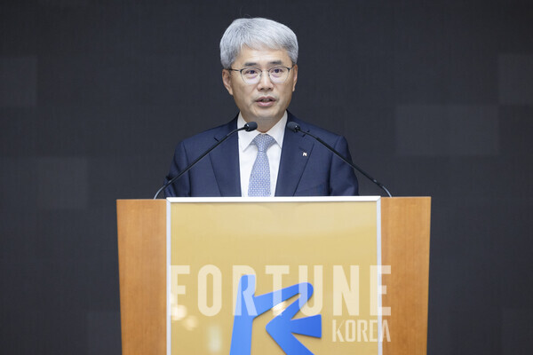 윤희성 수출입은슬롯사이트. [사진=수출입은행]
