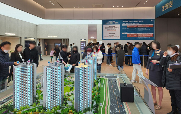 [사진=슬롯사이트 업카지노건설]