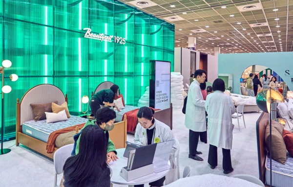 최근 프라그마틱 슬롯사이트가 2024 서울리빙디자인페어를 통해 ESG 침대 ‘뷰티레스트 1925’를 소개했다. [사진=프라그마틱 슬롯사이트]