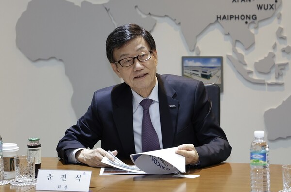 윤진식 한국슬롯사이트 보스 회장. [사진=한국슬롯사이트 보스]