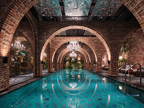 A view of the indoor pool at 토토 바카라 사이트토토 바카라 사이트ti in G토토 바카라 사이트gnam. [Photo: 토토 바카라 사이트토토 바카라 사이트ti]