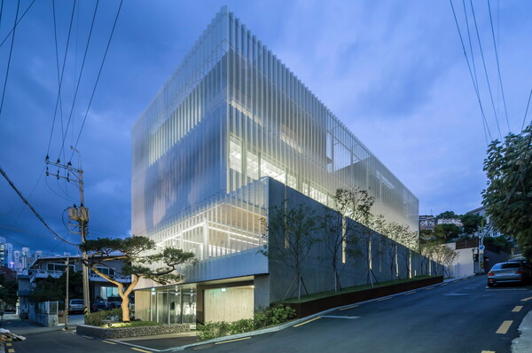 연희동에 위치한 박서보올림푸스 슬롯사이트 전경 [사진=국경 없는 이사회]