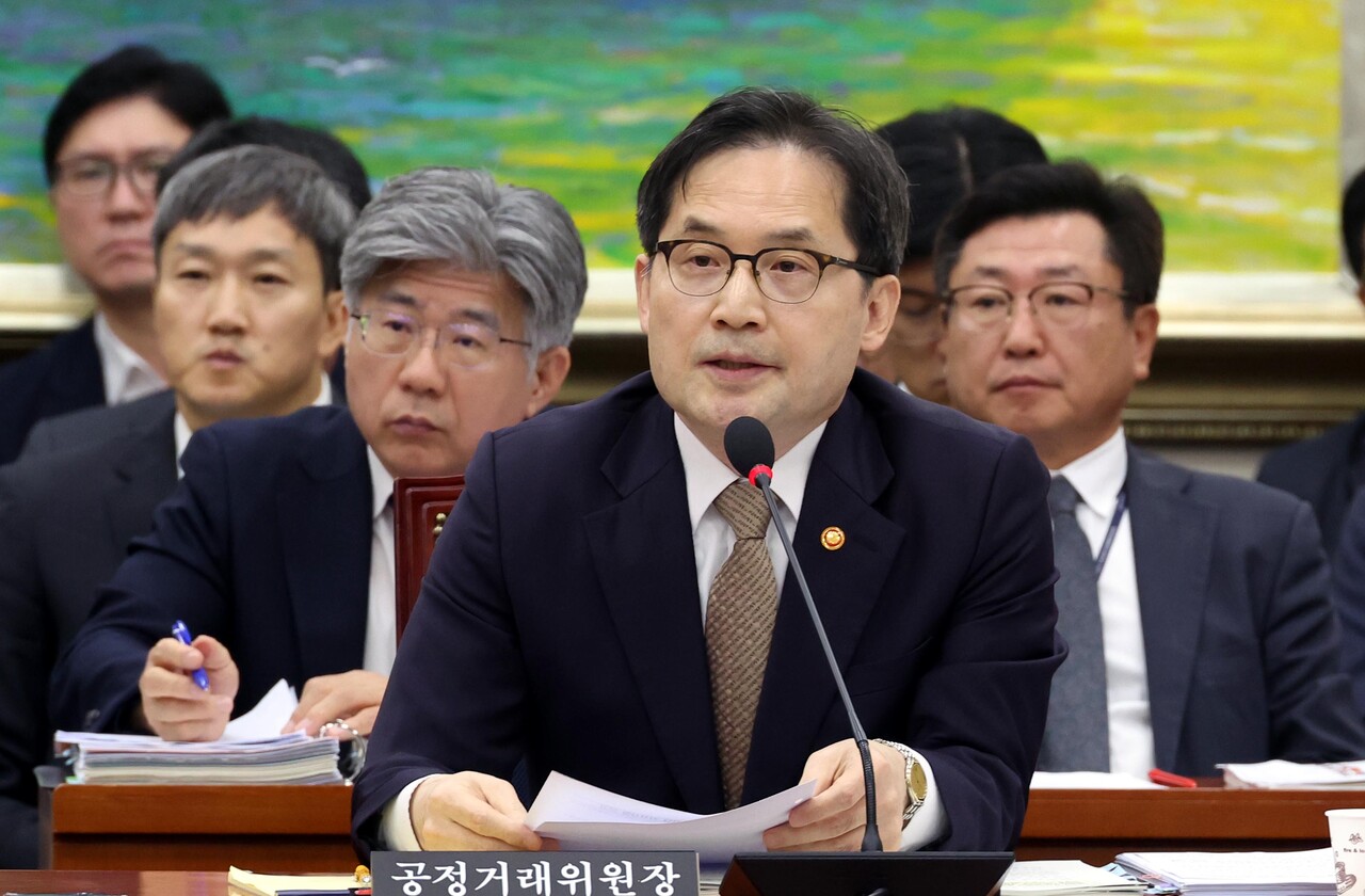 21일 한기정 마카오 카지노 슬롯 머신장이 서울 여의도 국회 정무위원회에서 열린 마카오 카지노 슬롯 머신회, 한국소비자원 등에 대한 국정감사에서 의원들의 질의에 답변하고 있다. [사진=뉴시스]