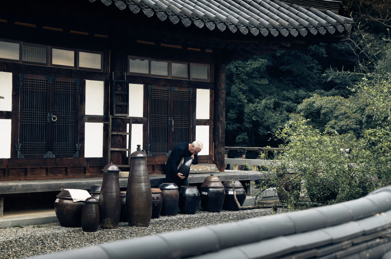 Jang crocks at Cheonjin-am