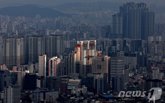 서울 남산에서 내려다 본 서울 아파트의 모습. [사진=토토랜드1]